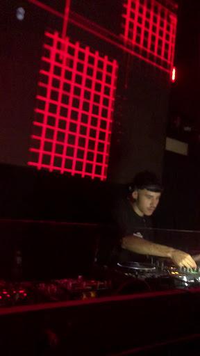 Calle 9+1 Bars & Clubs in Medellín – GayOut Guide