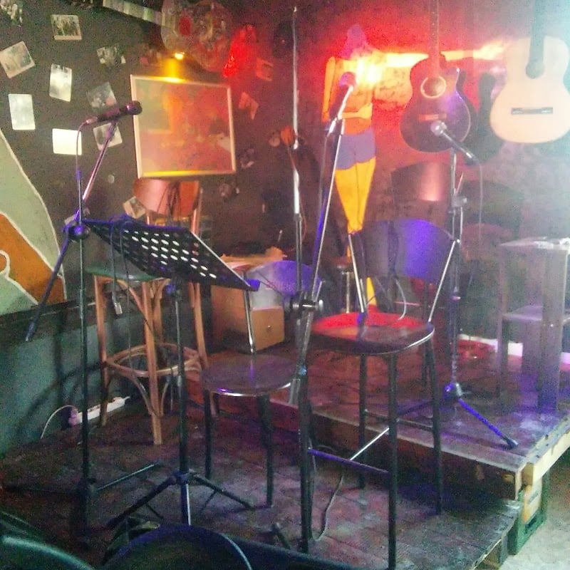 FreeZone Bars & Clubs in Las Vegas – GayOut Guide