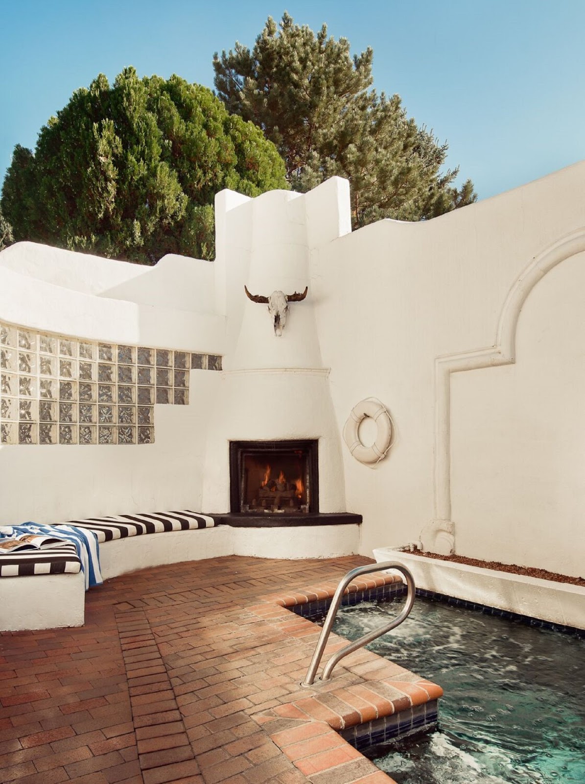 El Rey Court Hotels in Santa Fe – GayOut Guide