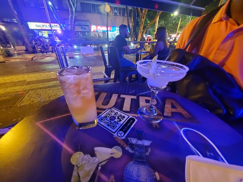 The Hole San Diego Bars & Clubs in San Diego – GayOut Guide