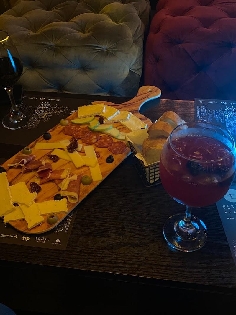 Blue Moon Restaurant & Bar Bars & Clubs in Rehoboth Beach – GayOut Guide