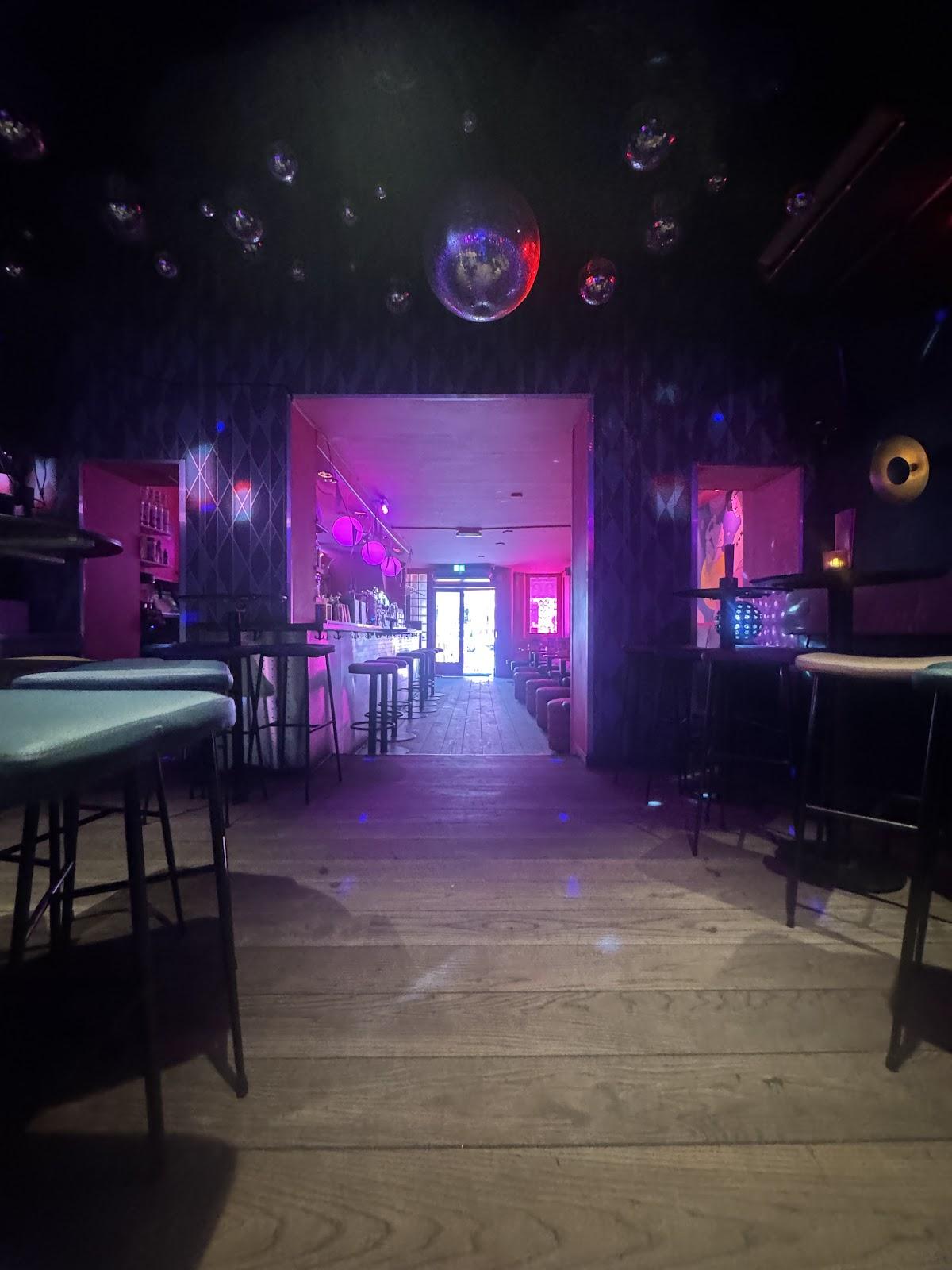 Prik Bars & Clubs in Amsterdam – GayOut Guide