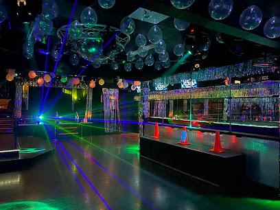 CC Slaughters Bars & Clubs in Portland – GayOut Guide